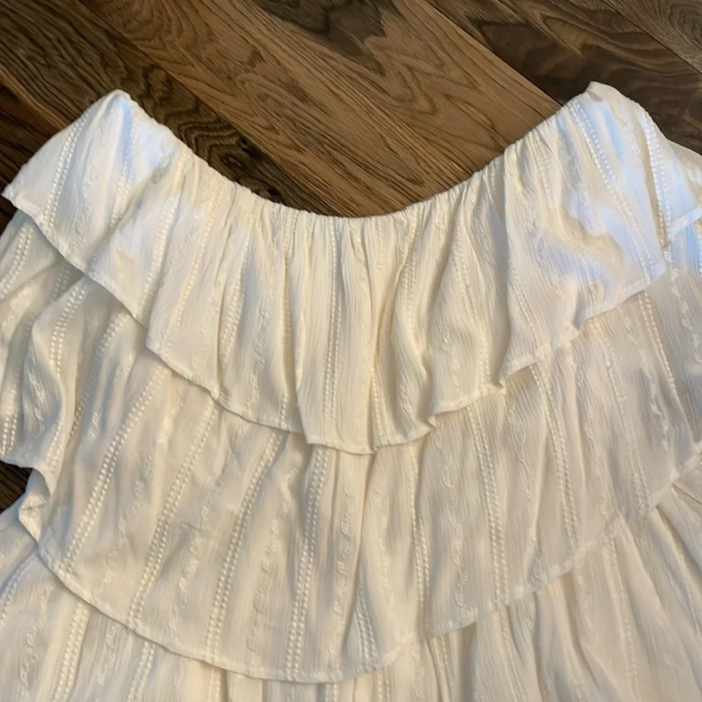 Express Cream Ruffle Off-Shoulder Romper - Picture 3 of 17